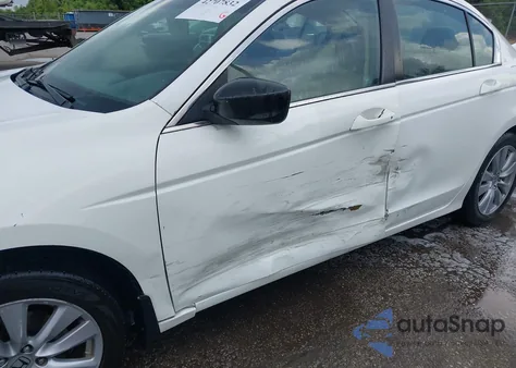 2011 Honda Accord 2.4 Ex-L z USA, uszkodzony, nr VIN 1HGCP2F8XBA003827